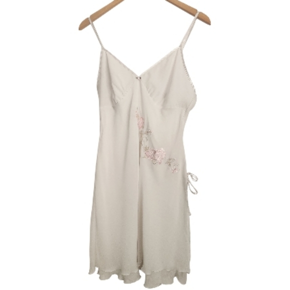 Expressions Dresses & Skirts - Vintage Expressions By California Dinasty White Mini‎ Slip Dress Pink Embroidery